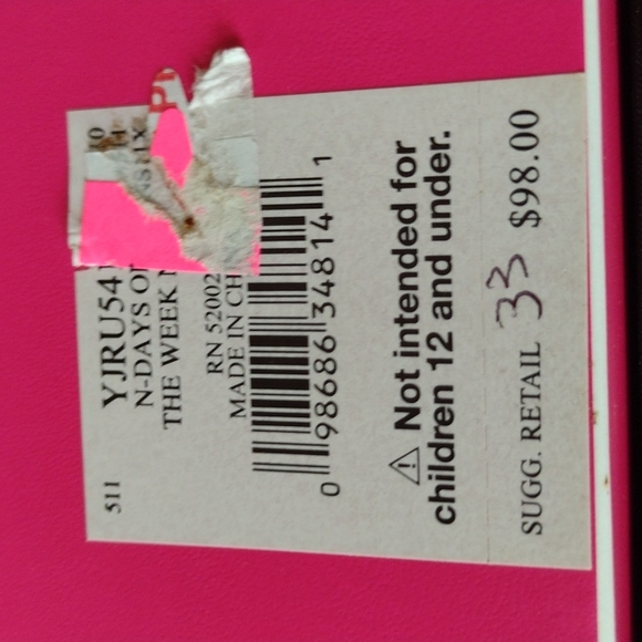 Juicy Couture 9 Crystal Stud Charm Necklace Exclusive to Storm Treasure … - Picture 15 of 17